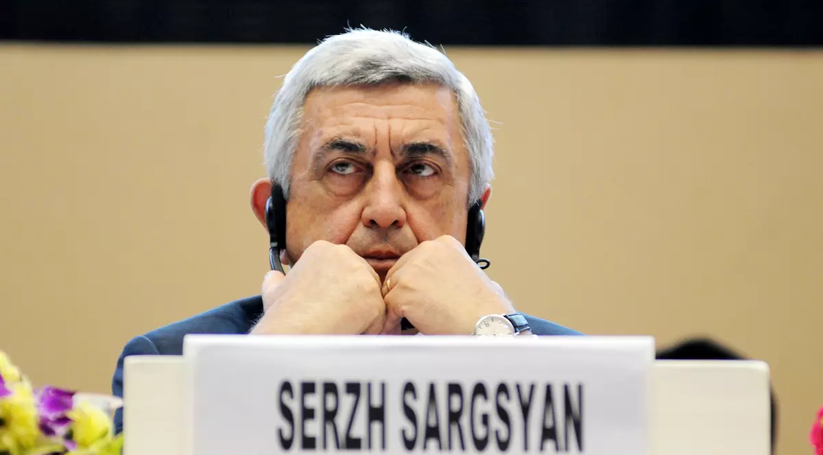 Premierul Armeniei a demisionat în urma unor proteste de amploare