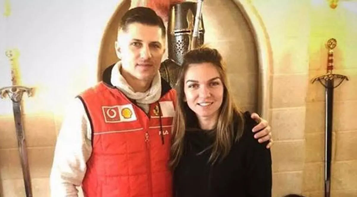 Prima reacție a lui Theo Pașa despre presupusa relație cu Simona Halep: ”E o fată specială”. Theo Pașa (stânga) și Simona Halep s-au fotografiat împreună în luna februarie