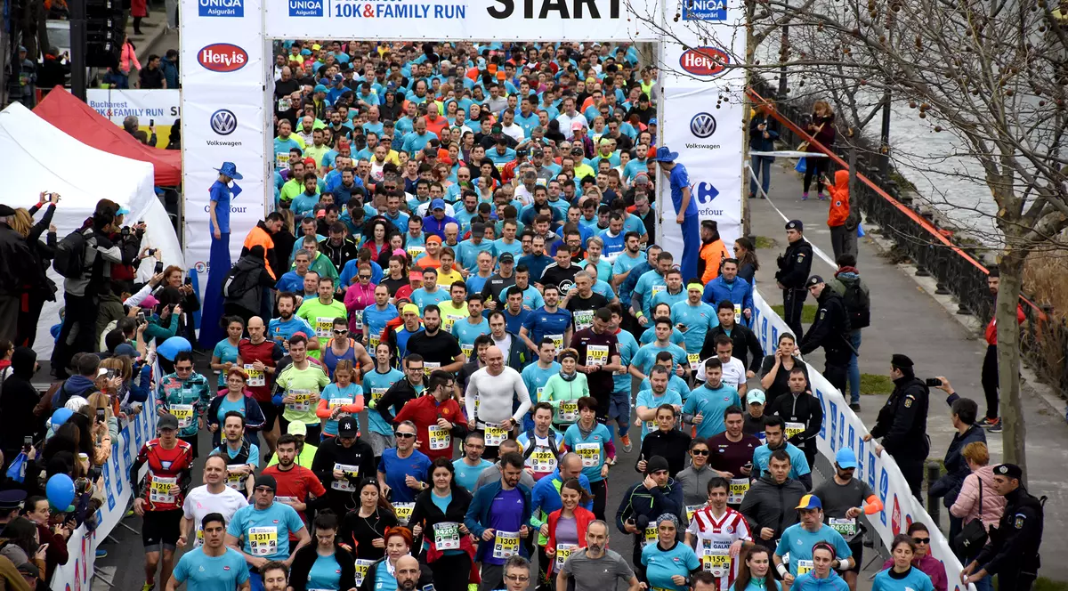 Adela Bălțoi și Alexandru Corneschi au câștigat a treia ediție a UNIQA Asigurări Bucharest 10k&FAMILY RUN. Peste 5.000 de participanți