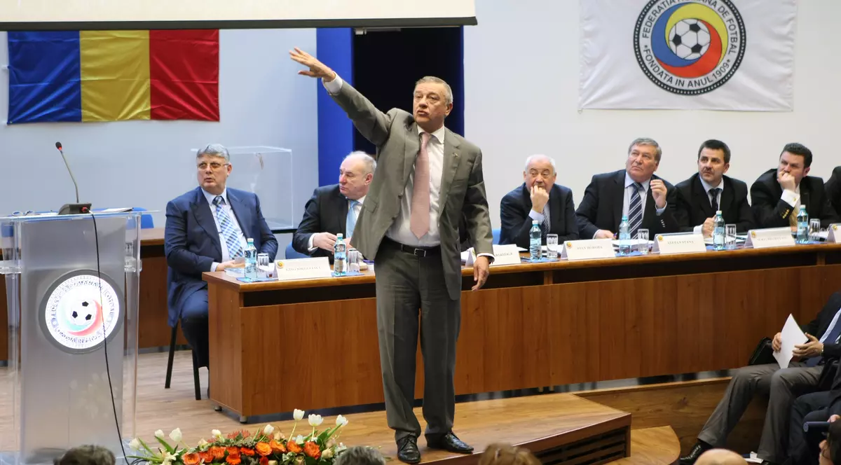 Mircea Sandu, supărat foc