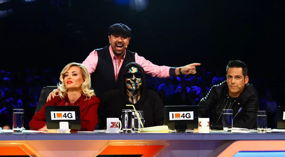 EXCLUSIV/ Manevre periculoase... în parcare! Horia Brenciu i-a lovit mașina lui Carla's Dreams