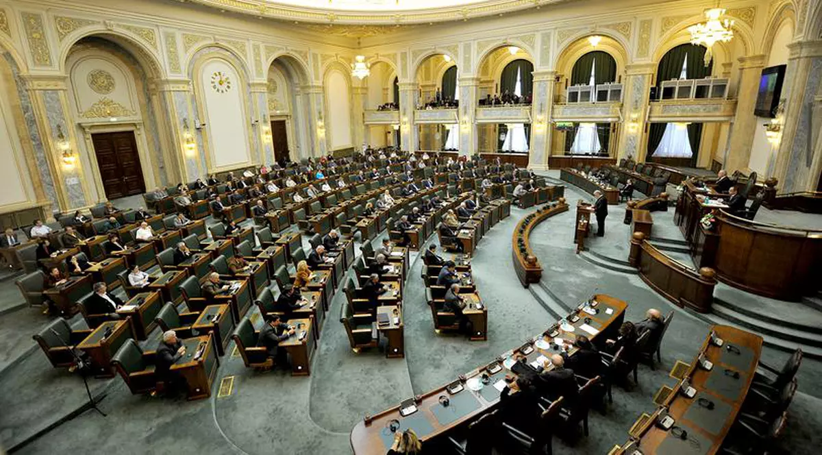 Camera Deputaților a adoptat proiectul de lege care permite lucrări de construcții în arii protejate