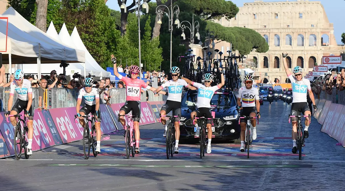 Turul ciclist al Italiei 2018. Sam Bennett, învingător în ultima etapă, la Roma, Chris Froome câștigă în premieră Il Giro | VIDEO