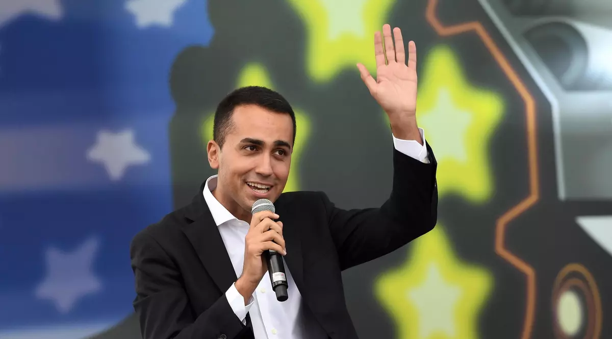 Mișcarea 5 Stele din Italia cere alegeri anticipate în această vară