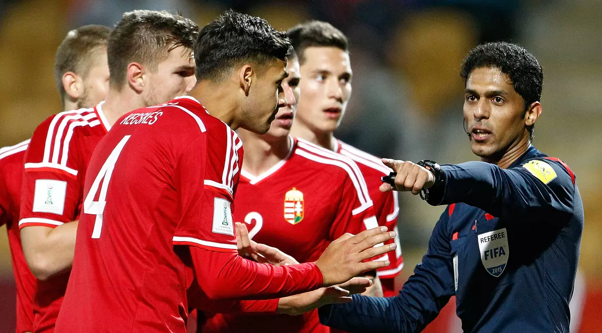 Arbitru suspendat pe viață pentru corupție