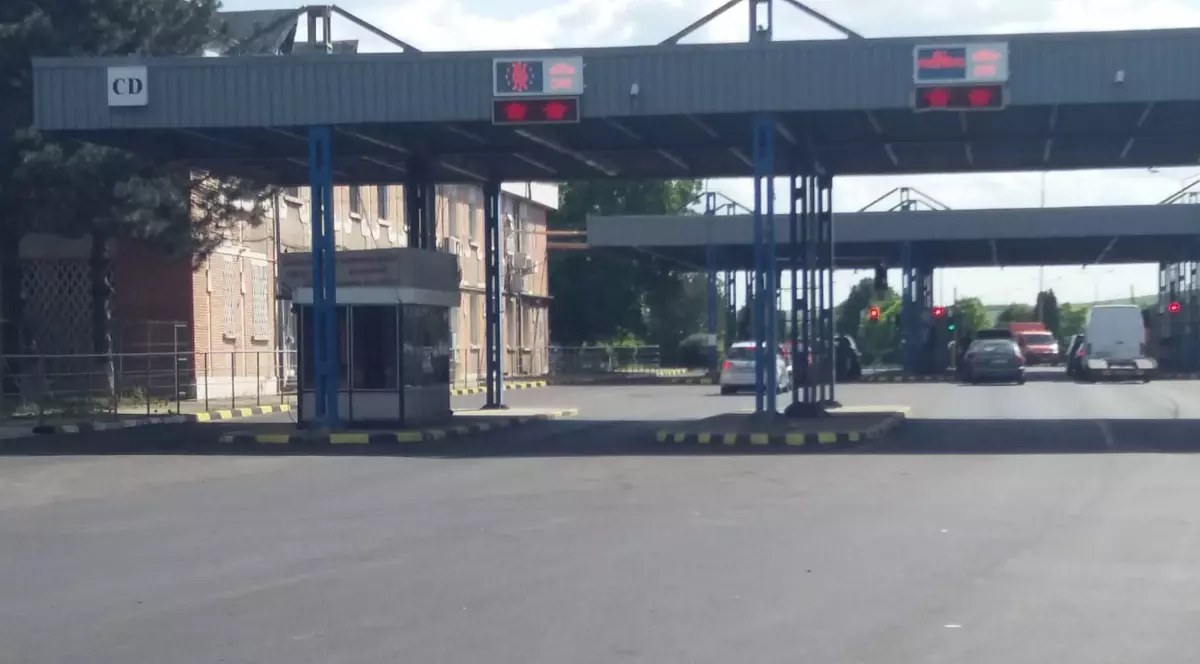 FOTO: Infrastructura din Vama Albița, reabilitată în totalitate. CNAIR a cheltuit patru milioane de euro într-o singură lună