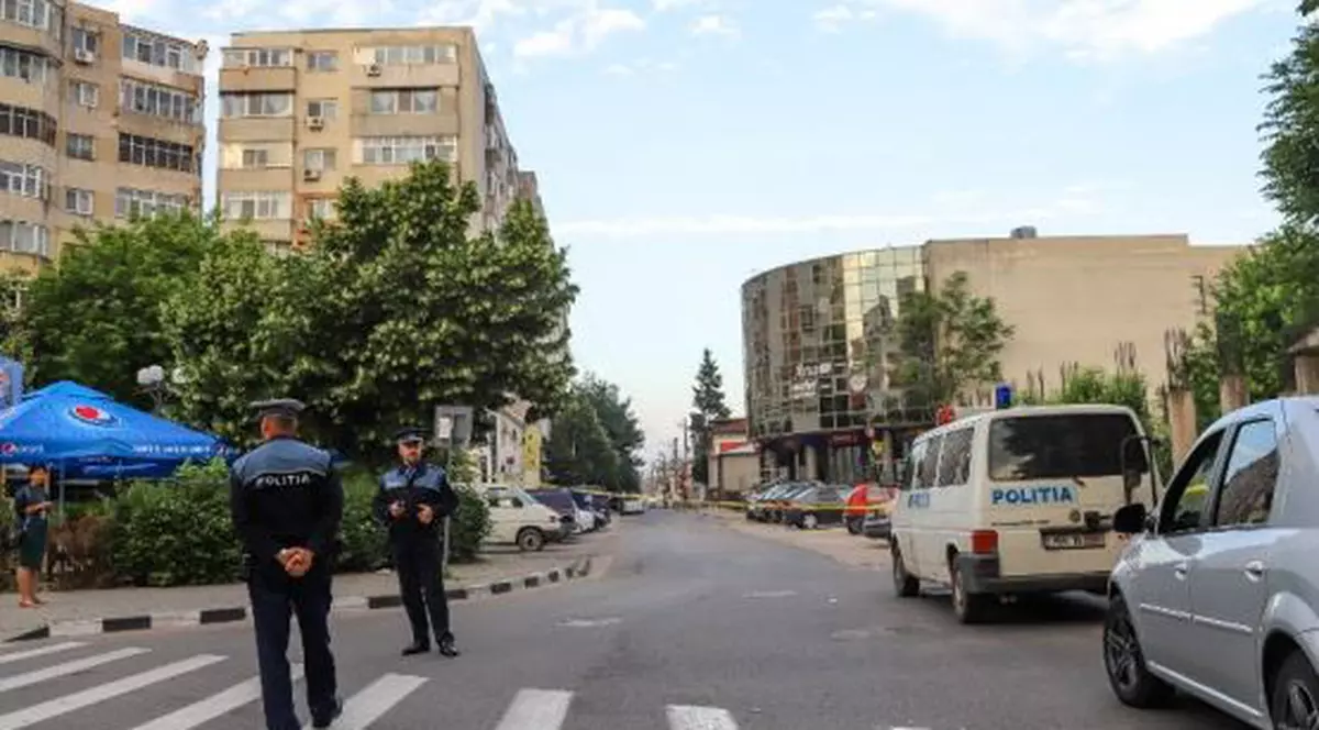 UPDATE/Alerta cu bombă de la o bancă din Giurgiu a fost falsă, iar apelantul a fost depistat
