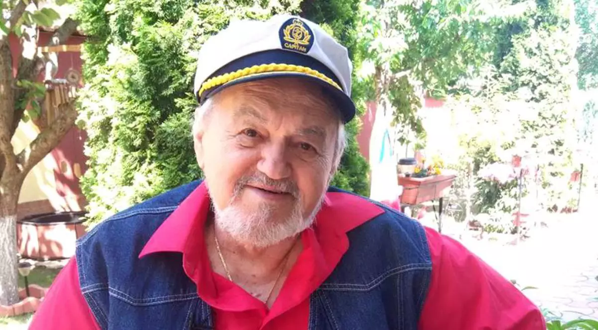 Cântărețul Alexandru Jula, dus în stare gravă la spital. Interpretul ar fi suferit un accident vascular