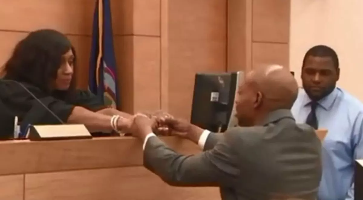 Un bărbat a fost găsit nevinovat, după ce a stat 18 ani în închisoare pentru o crimă