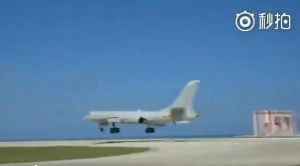 China a trimis bombardiere deasupra Mării Chinei de Sud