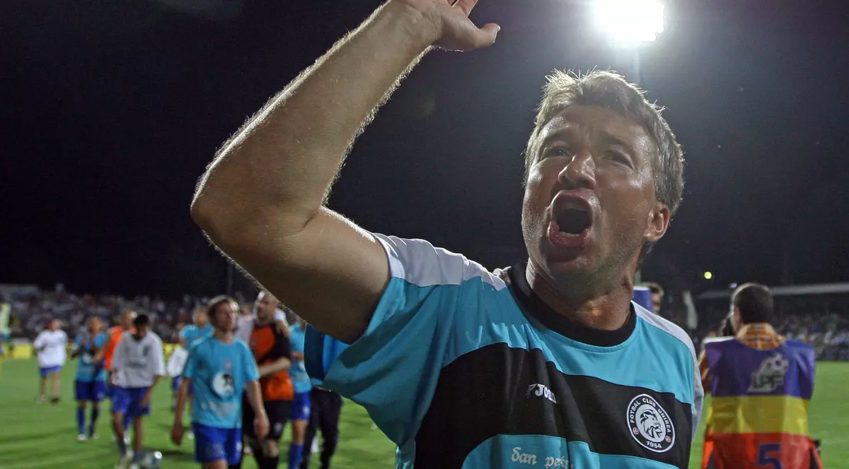 Dan Petrescu îi ia pe Kevin Boli și pe Ciprian Deac la Guizhou Hengfeng. Ce a spus ”Bursucul”, la despărțirea de CFR Cluj