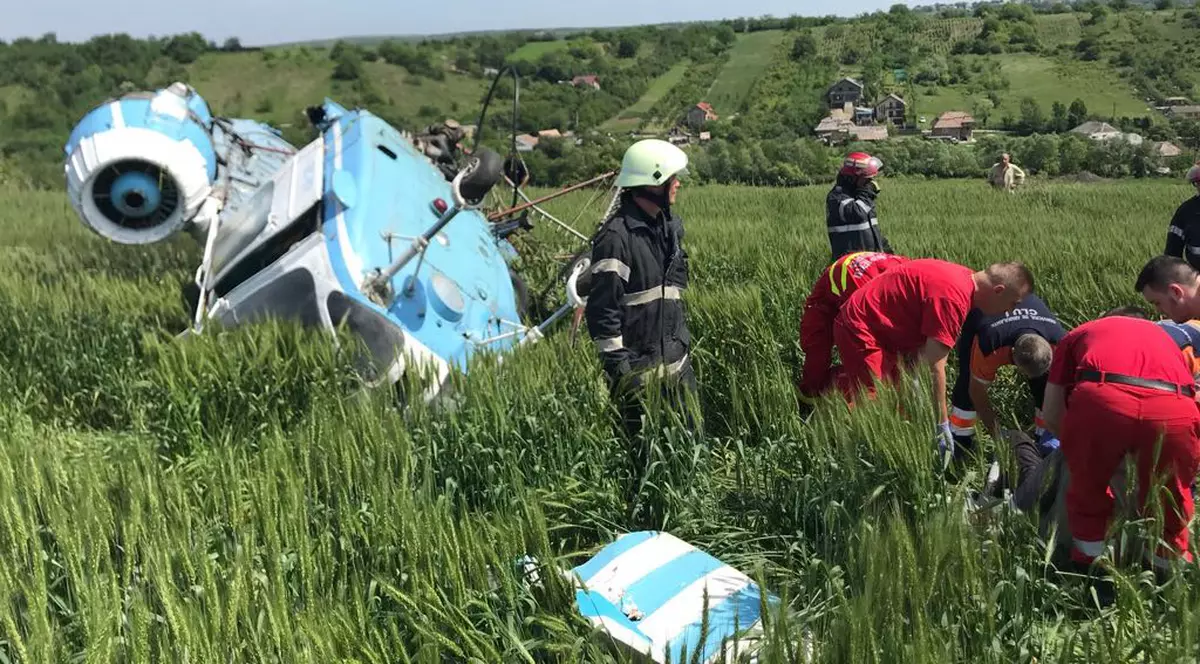 Un elicopter s-a prăbușit lângă Turda, județul Cluj