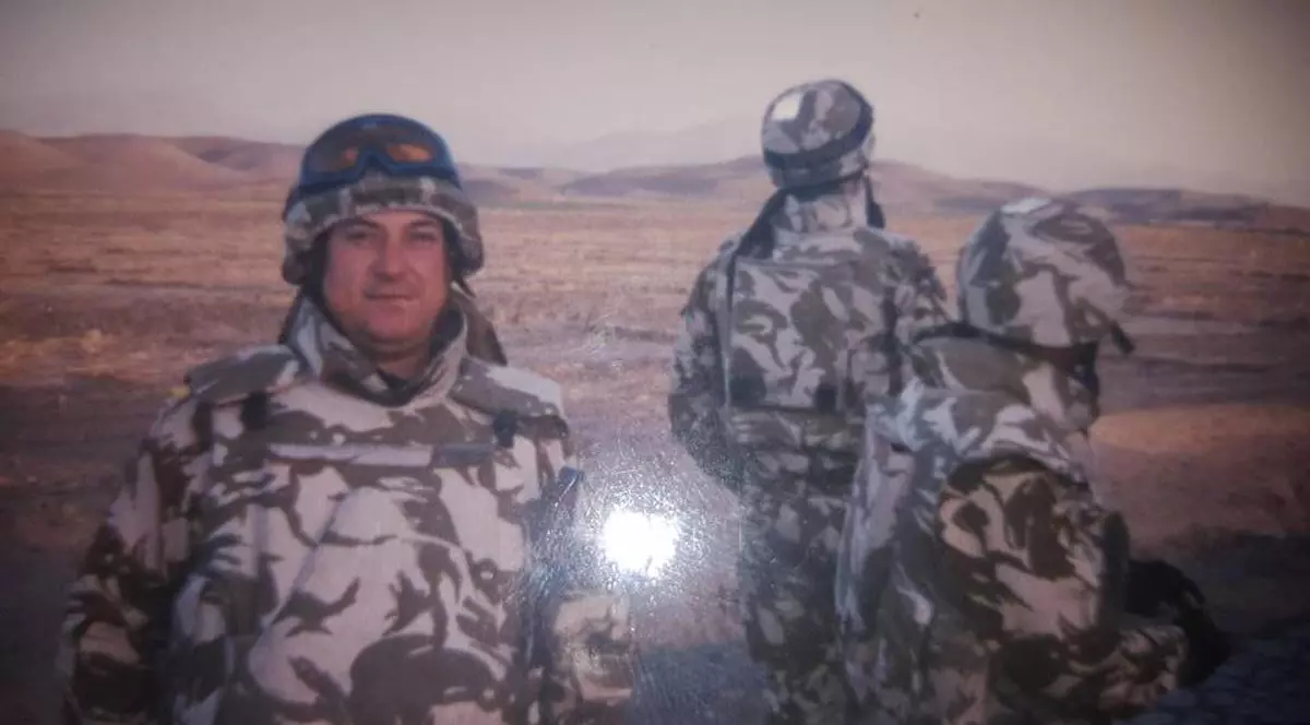 Florin Ciunterei, șoferul găsit mort în Franța, era militar în rezervă