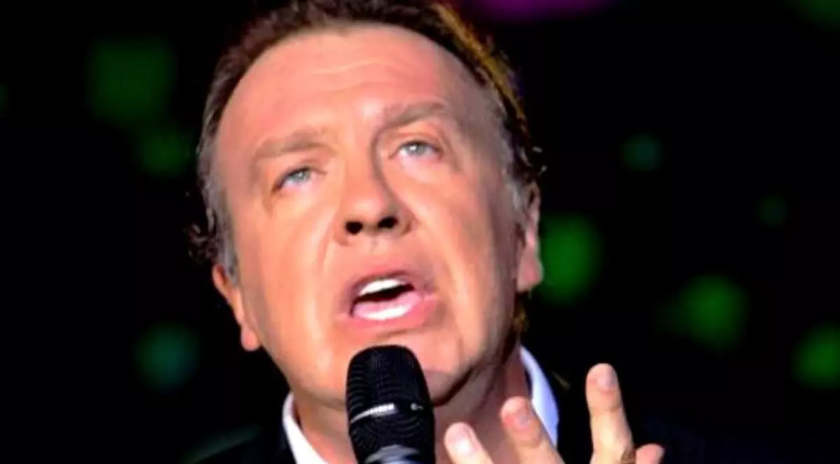 EXCLUSIV/ Gabriel Cotabiță mănâncă dulciuri pe ascuns! Se ferește de soție și de fiice, ca să nu-l certe