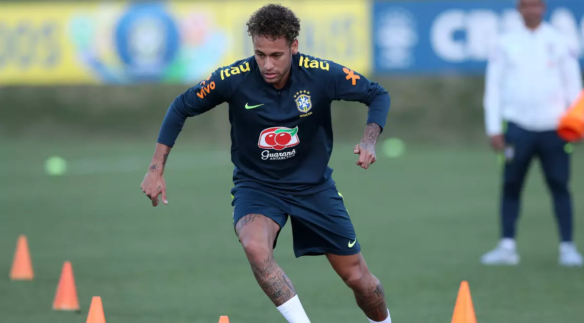 Neymar se recuperează rapid. Starul brazilian va fi apt pentru Cupa Mondială 2018 de fotbal. ”Evoluează foarte bine şi se antrenează în fiecare zi”