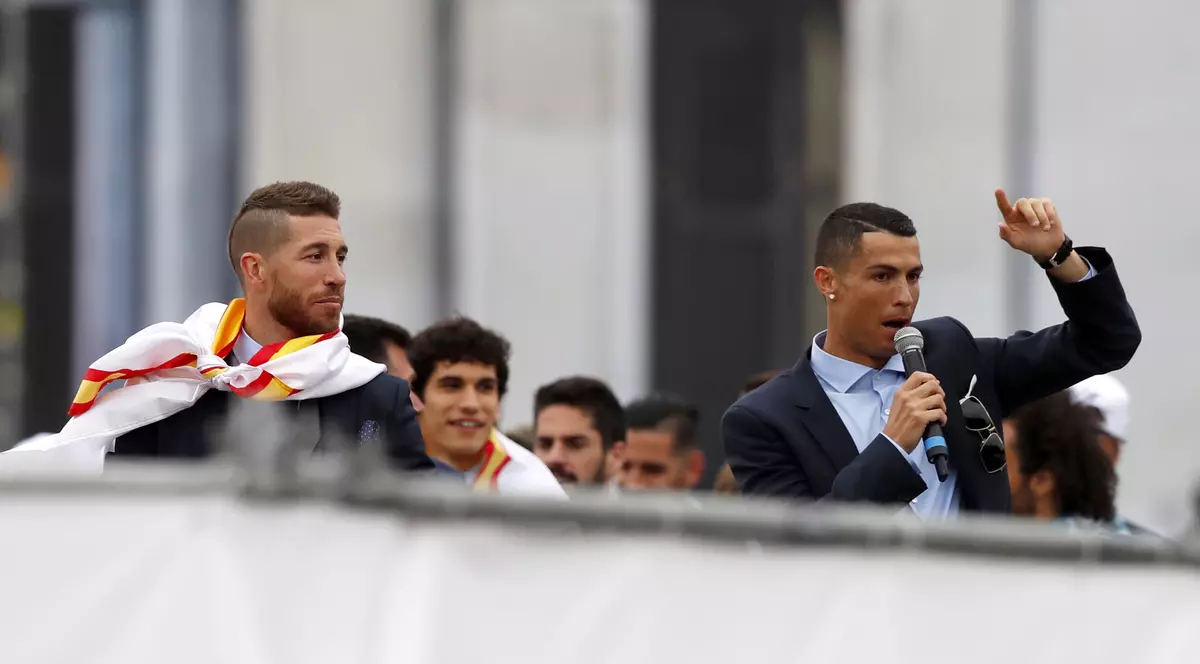 Nebunie la Madrid la întoarcerea campionilor de la Real. Ce le-a transmis Ronaldo fanilor