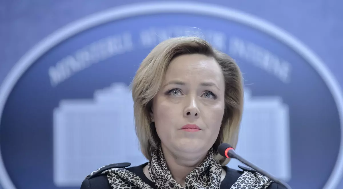 Carmen Dan va fi audiată în Comisia de apărare din Senat. Carmen Dan, într-o conferință de presa, la sediul MAI