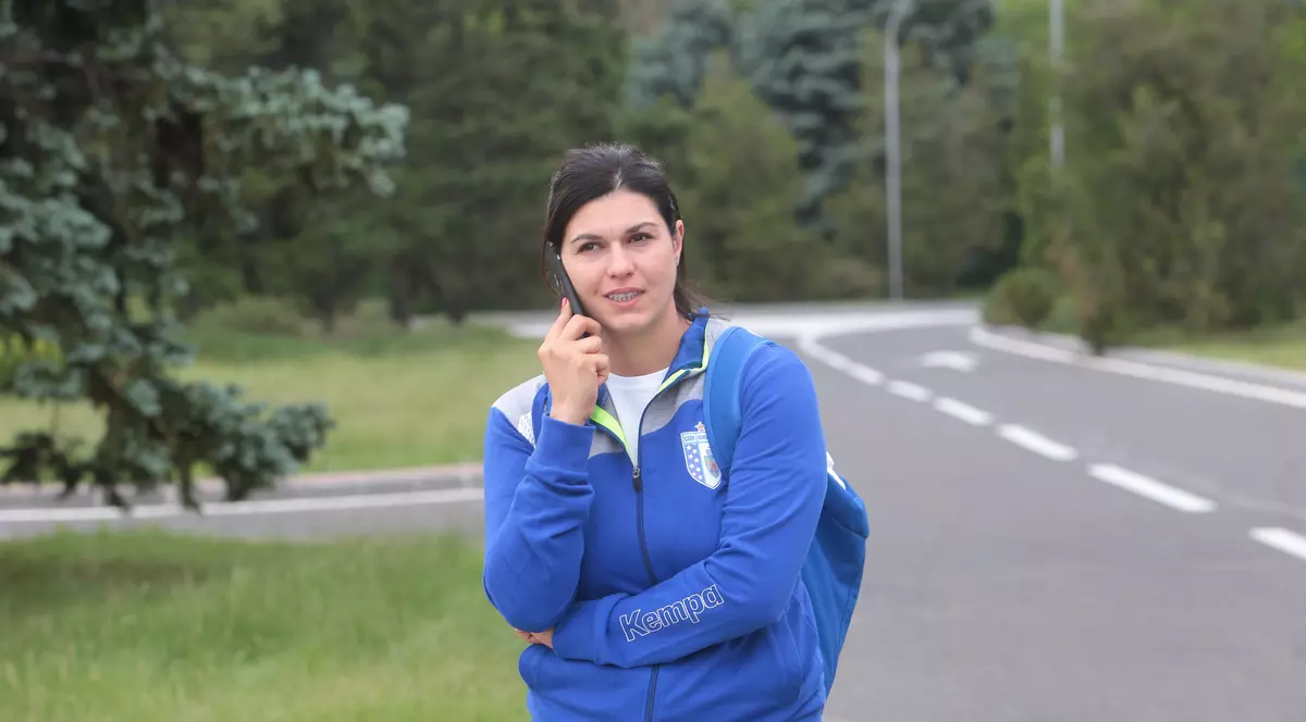 Parastasul de 7 ani al lui Dumitru Manea, tatăl pivotului de la CSM București. ”Șiman are să-i dea 7.000 de euro”