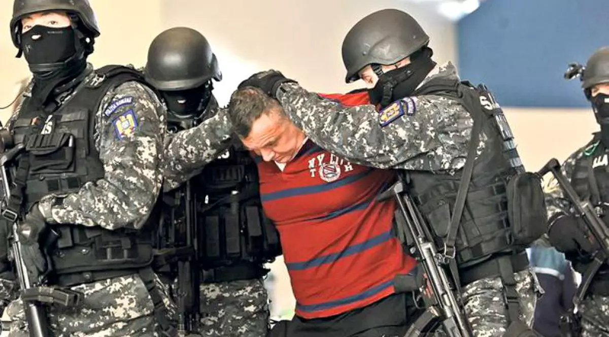 Ioan Clămparu, drumul de la regele nemilos al proxeneților din Europa la corul bisericii Penitenciarului Aiud