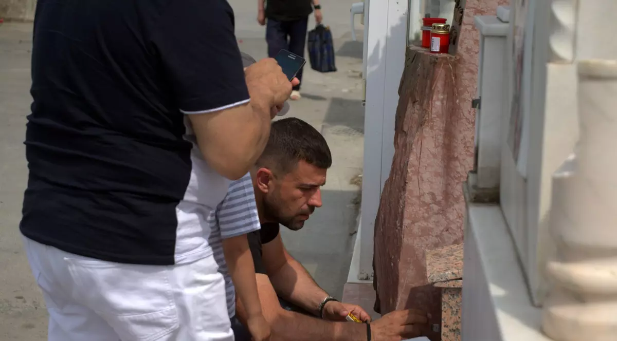 VIDEO. Opt ani de la moartea lui Jean Constantin. Cântărețul Ionuț Galani, la mormântul său