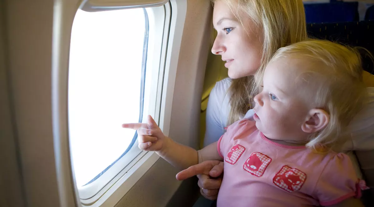 luarea copilului în străinătate