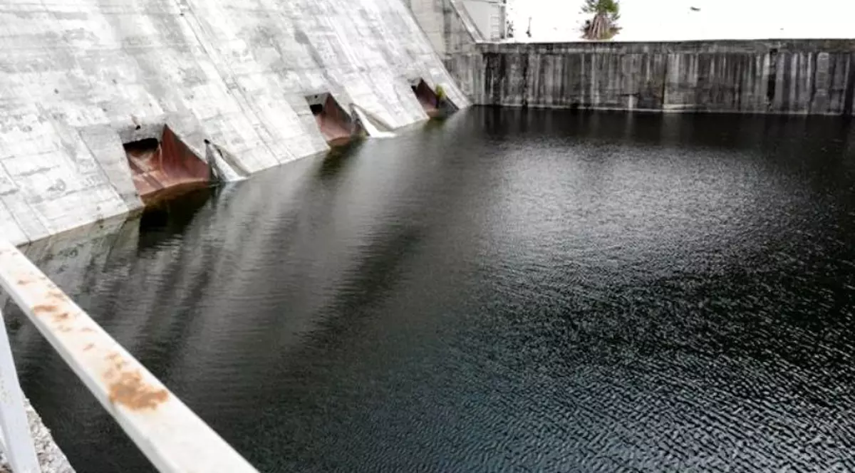 O adolescentă aflată în plasament s-a înecat într-un baraj din județul Vaslui