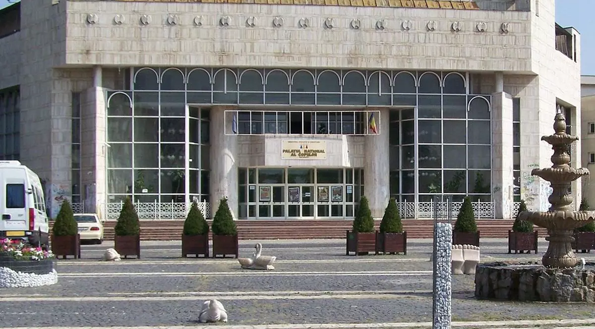 Teatrul ”Ambasadorii”va funcționa la Palatul Național al Copiilor