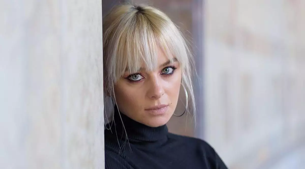 Ea este cea care știe cum arată Carlaʼs Dreams