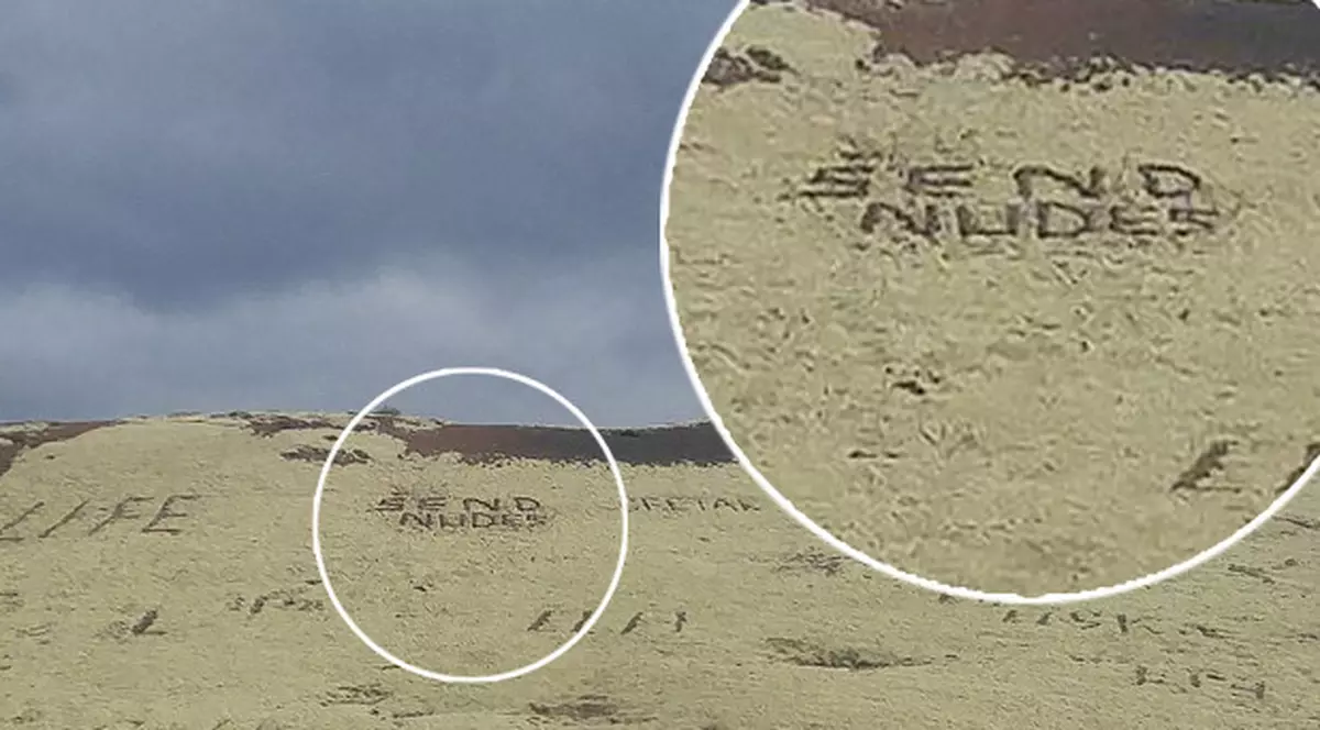 dealul vandalizat din islanda