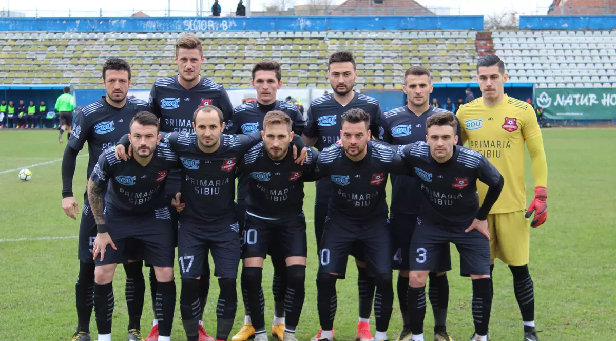 Sfaturi pentru jucătorii de la Hermannstadt Sibiu pentru a pune mâna pe trofeul Cupei României: ”Noi așa am făcut!”