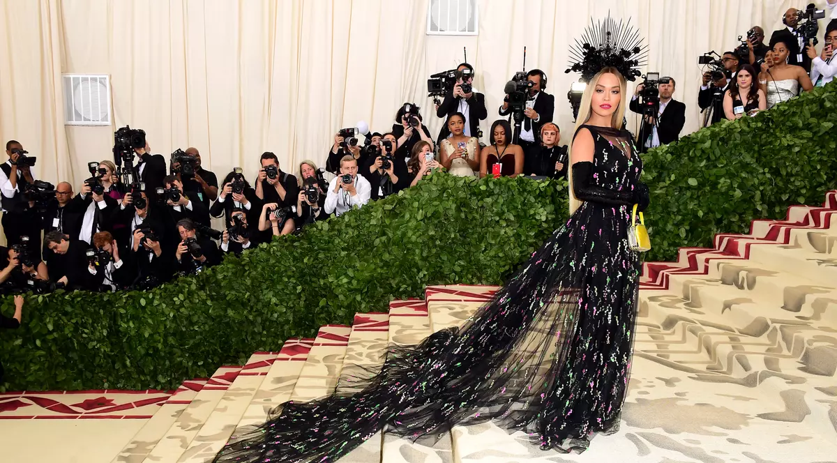 Ce ținute au purtat vedetele la gala MET 2018