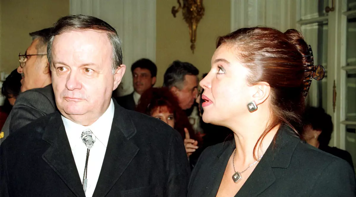Asemănările și deosebirile dintre Cristina Țopescu și Cristian Țopescu. "Un tată iubit și celebru te obligă"