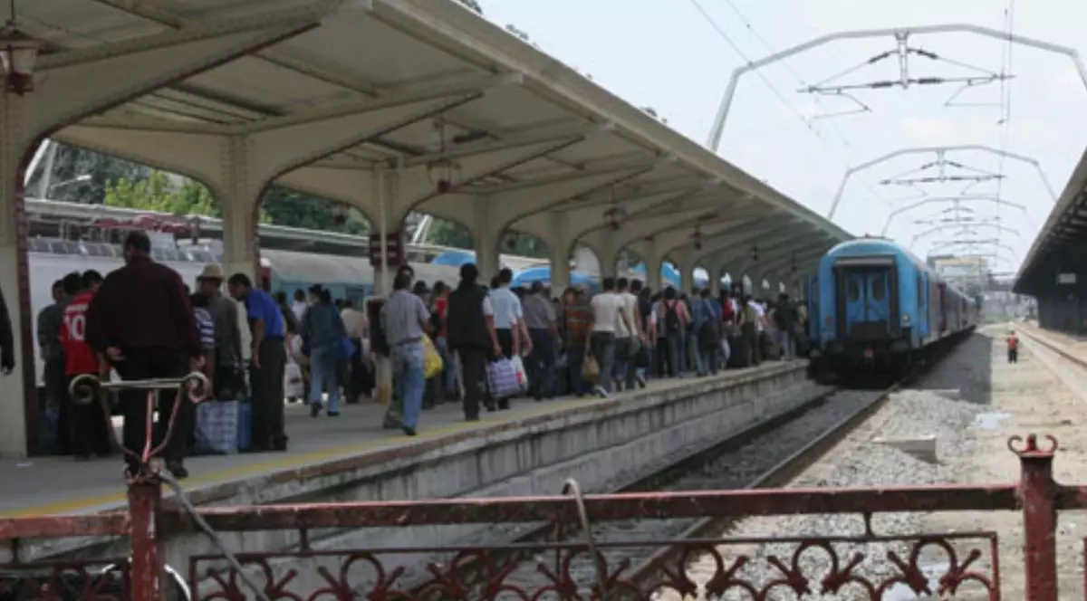 VIDEO/ De ce nu are Bucureştiul trenuri urbane. ”La noi, este un joc de a ne ascunde după studiile de fezabilitate”