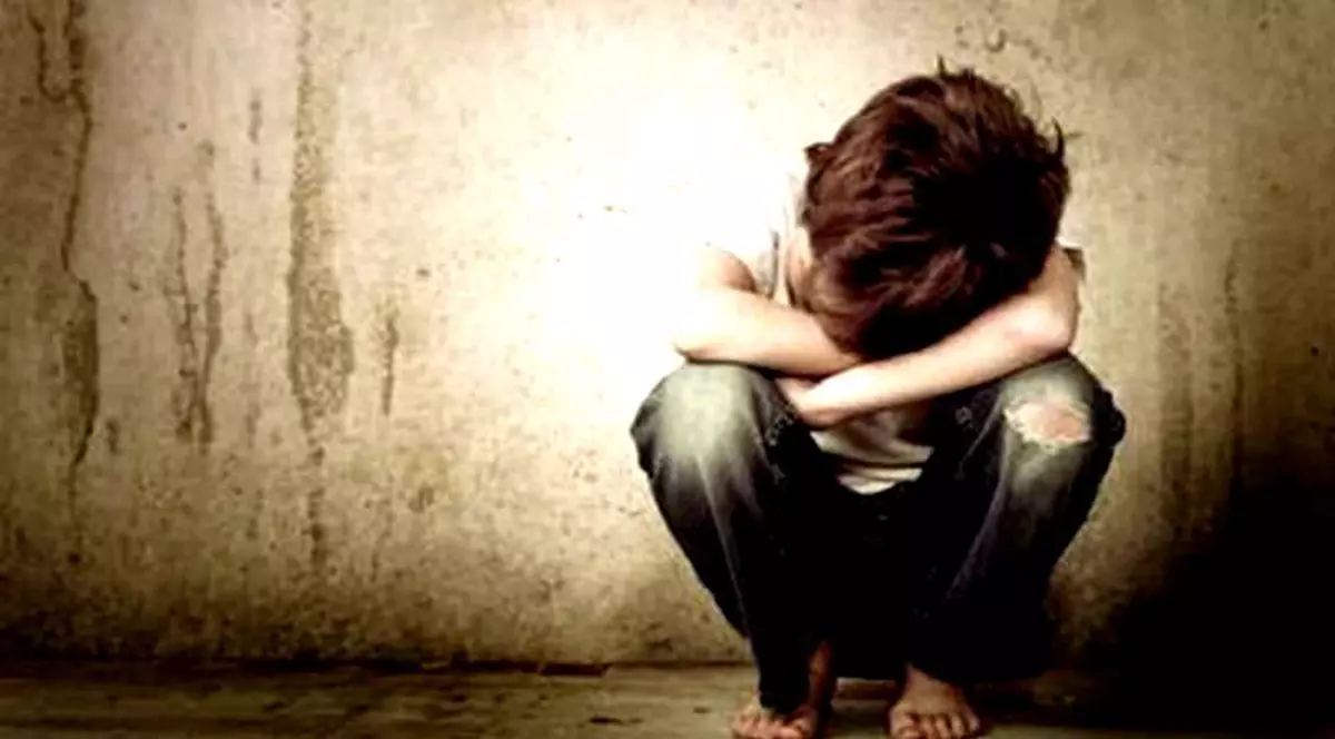 Un bărbat din Covasna acuzat că și-a violat fratele vitreg a fost arestat. Covăsneanul este acuzat și de pornografie infantilă