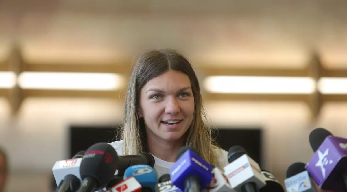 Primele declarații ale Simonei Halep la sosirea în România de la Roland Garros 2018. ”Sunt bucuroasă de fiecare dată când ajung acasă”