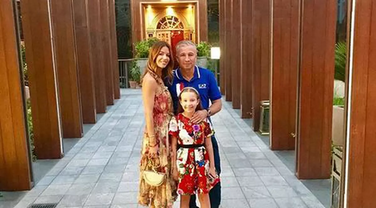 Dan Petrescu, 11 ani de mariaj cu Adriana. Ce declarație de dragoste i-a făcut soția sa
