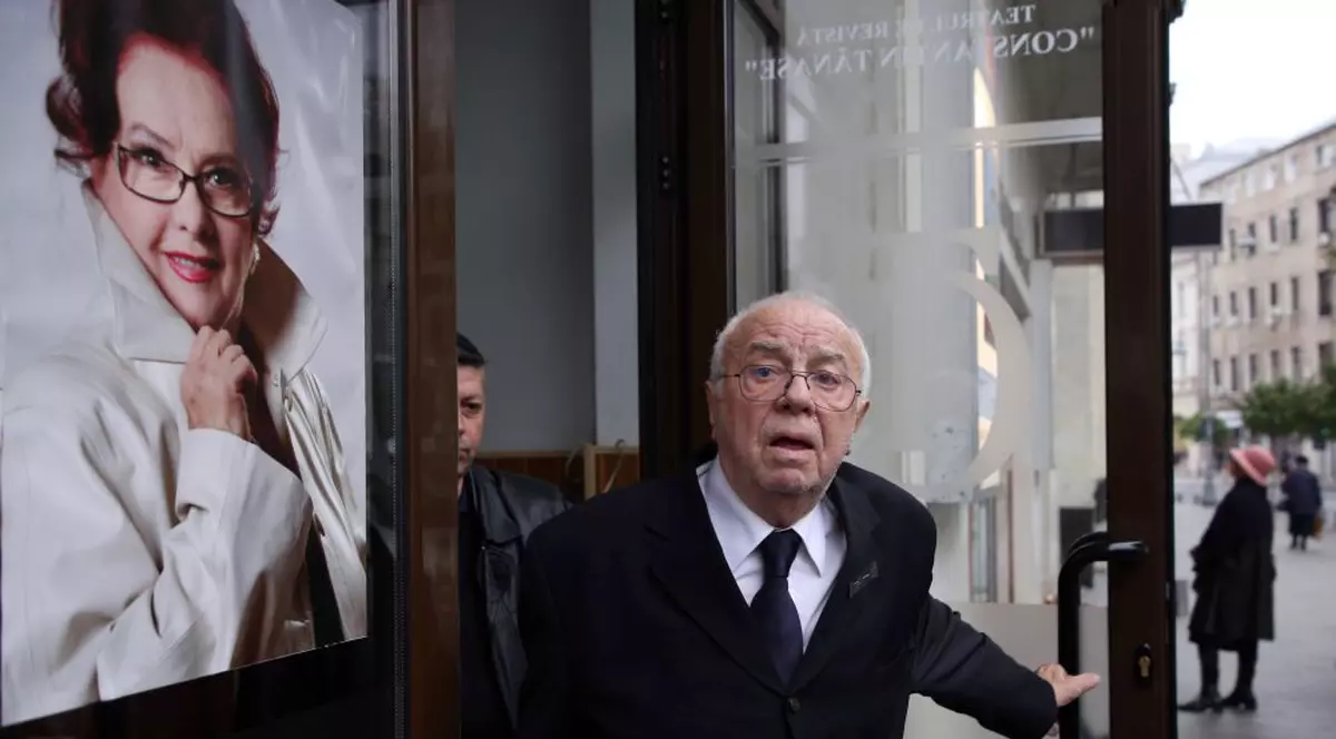 Alexandru Arșinel suferă teribil după Stela Popescu. "Greu să credem că nu mai deschide ușa"