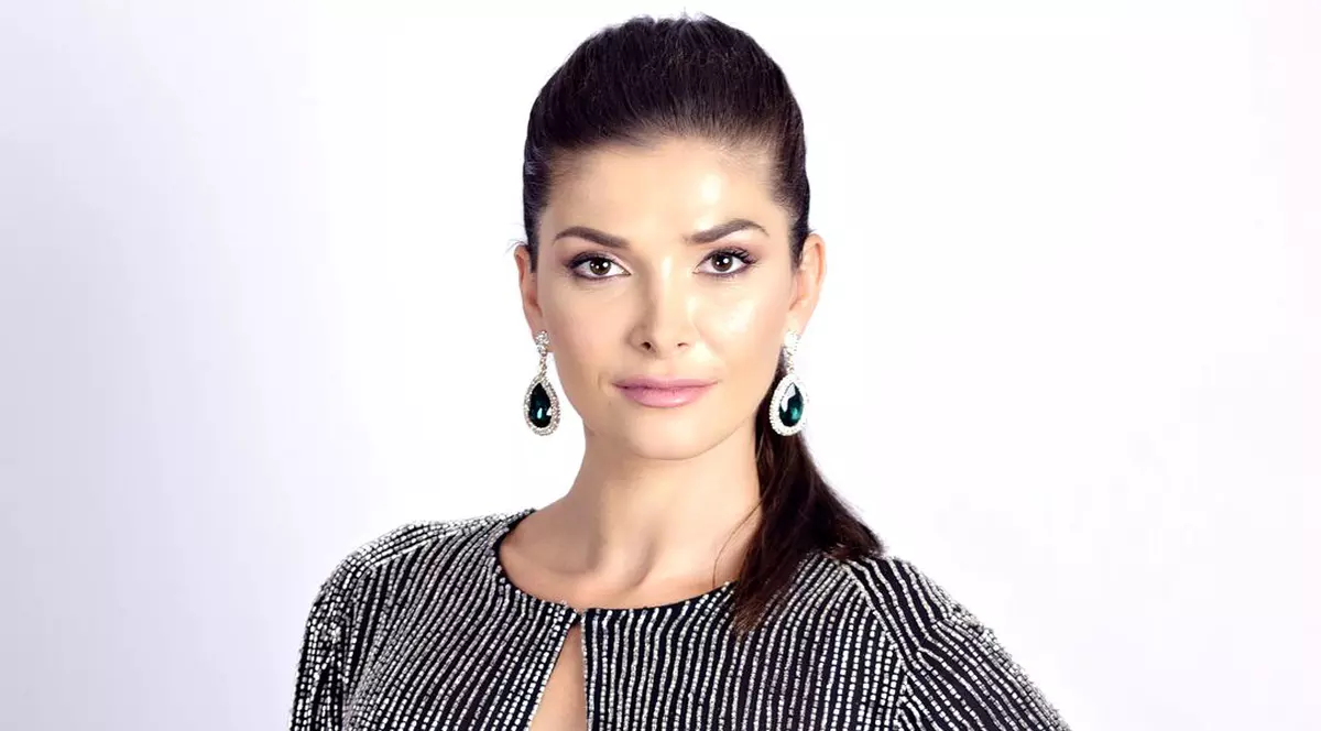 Alina Pușcaș a dat-o de gol pe Anca Țurcașiu. Ritualul pe care cântăreața îl respectă în orice situație