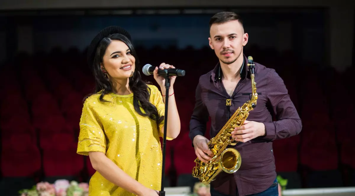 Povestea de iubire a artiștilor de muzică populară Andrada Bârsăuan și Lazăr. Cei doi vor face două nunți