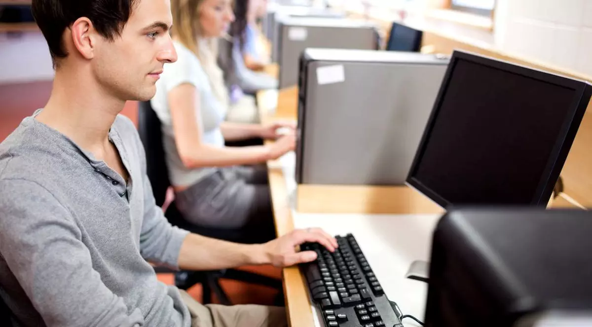 Probleme cu un subiect la proba de Informatică de la Bacalaureat 2018