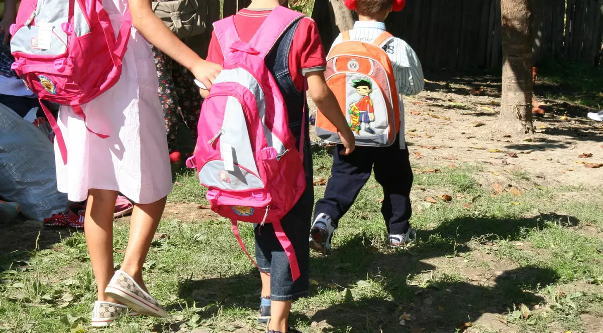 Copiii din România, abuzați emoțional și fizic acasă și la școală