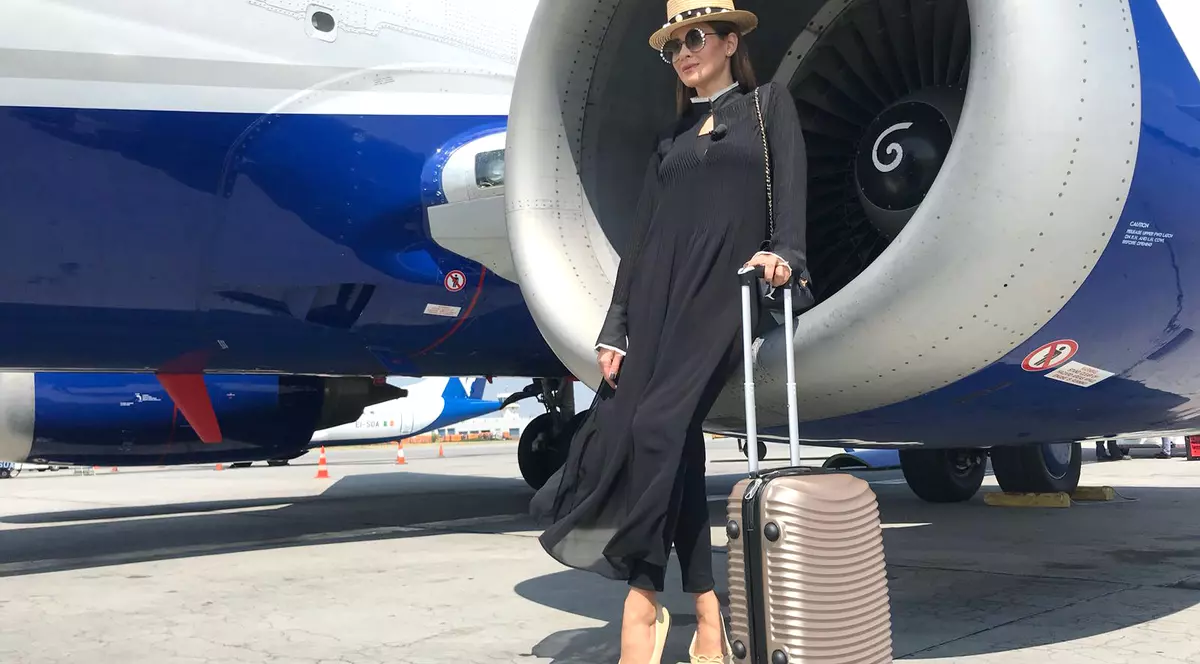 Cristina Mihaela Dorobanțu ia lecții de pilotaj. “Ani la rând mi-a fost frică de avion”