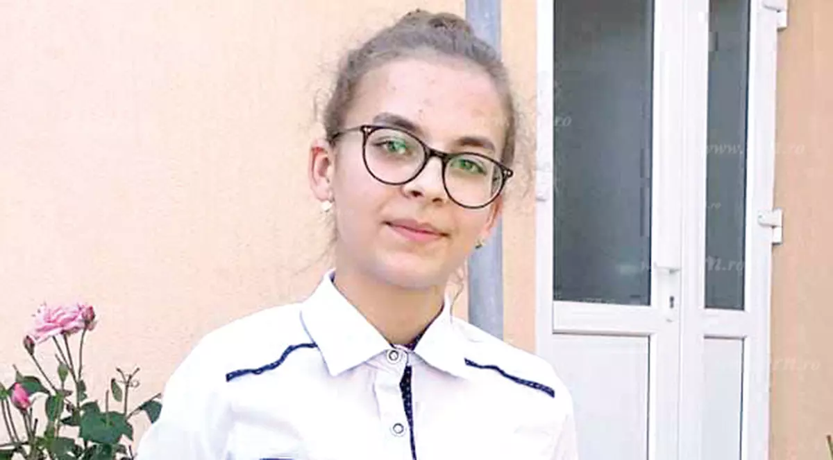 Denisa Valentina Aeloaiei, eleva de 10 din comuna Stănilești