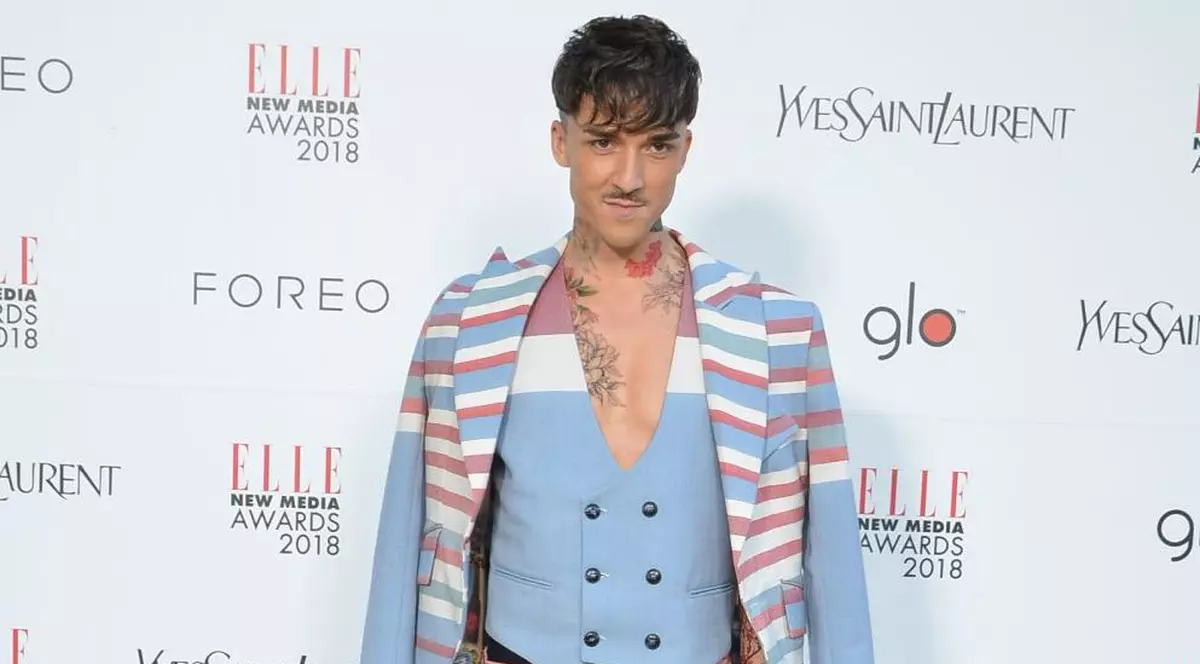 FOTO/ Emil Rengle, apariție de senzație la ELLE New Media Awards 2018, la câteva zile după ce a câștigat „Românii au talent”