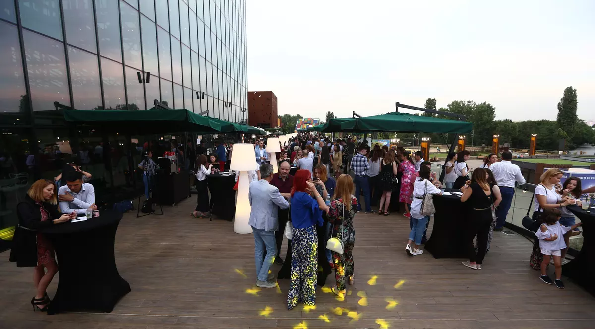 GALERIE FOTO/  UNICA URBAN PARTY pe terasă. Vedetele au fost la înălțime!