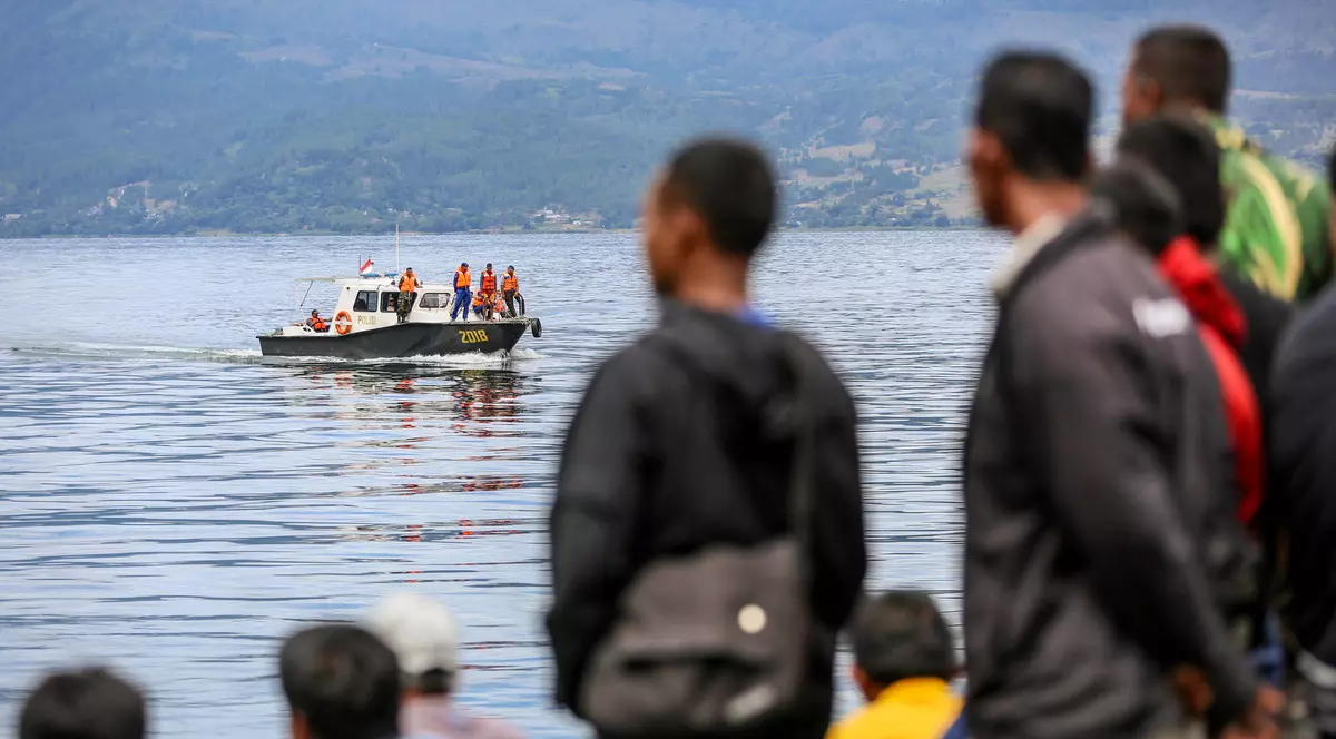 Feribot scufundat în Indonezia