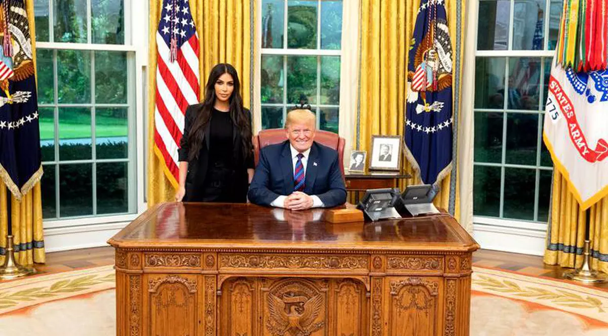 Kim Kardashian și Donald Trump, în Biroul Oval de la Casa Albă