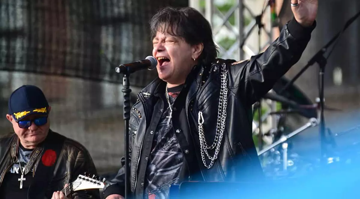 EXCLUSIV/ Leo Iorga nu a putut urca pe scenă în weekend. În ciuda surmenajului, legendarul solist promite că va cânta în deschiderea trupei Scorpions