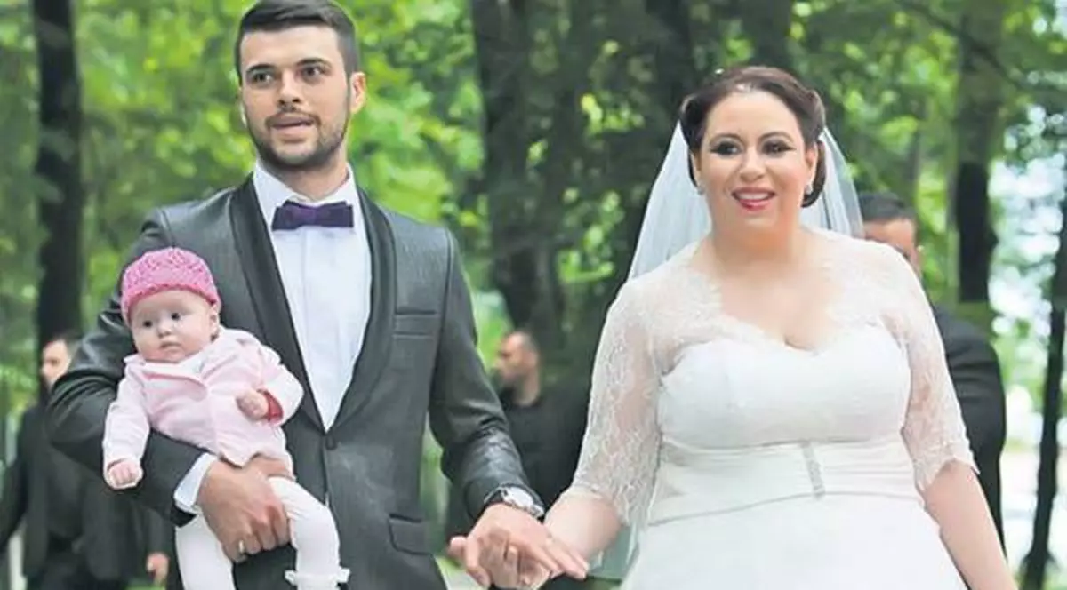 Fetița Oanei Roman a terminat grădinița. Ce frumoasă a fost Isabela la serbare