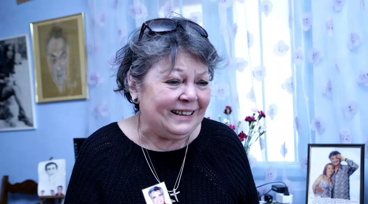 Anca Pandrea, la spital. Vecinii au găsit-o în curte plină de sânge